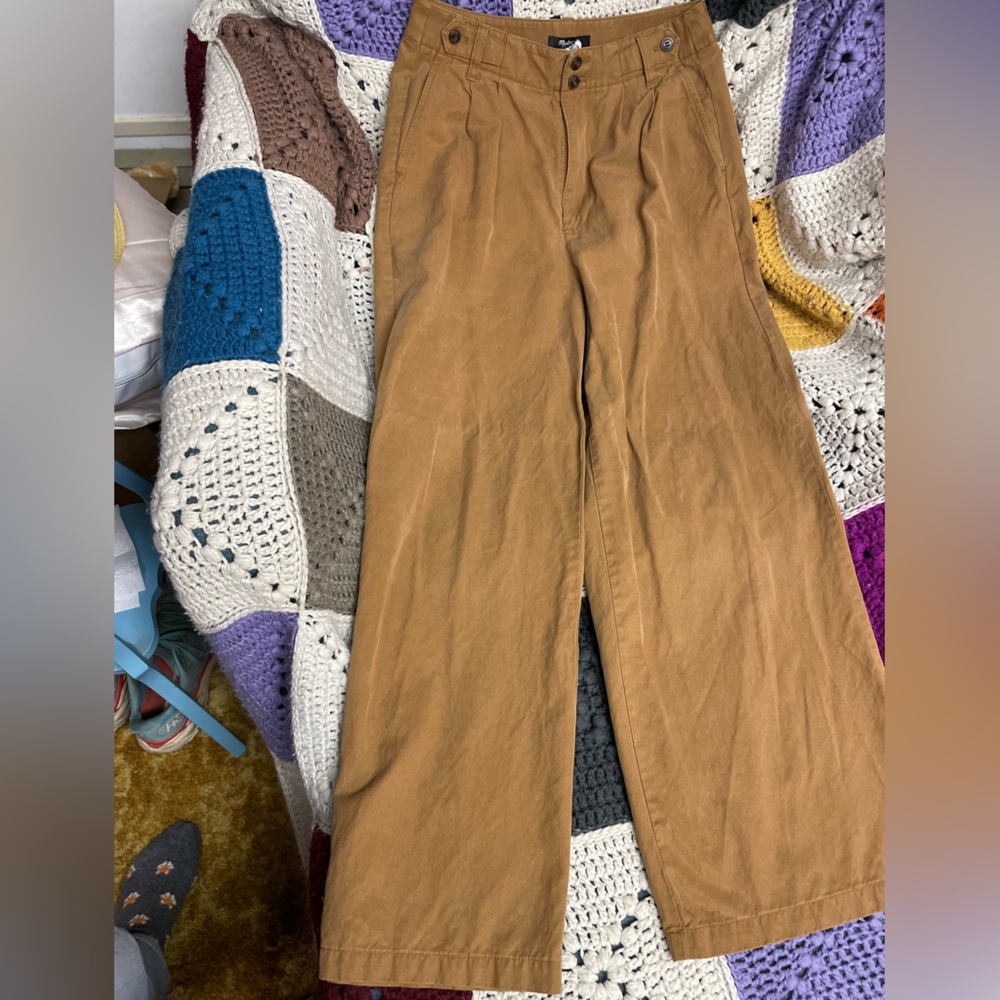Madewell Harlow pants in size 4.